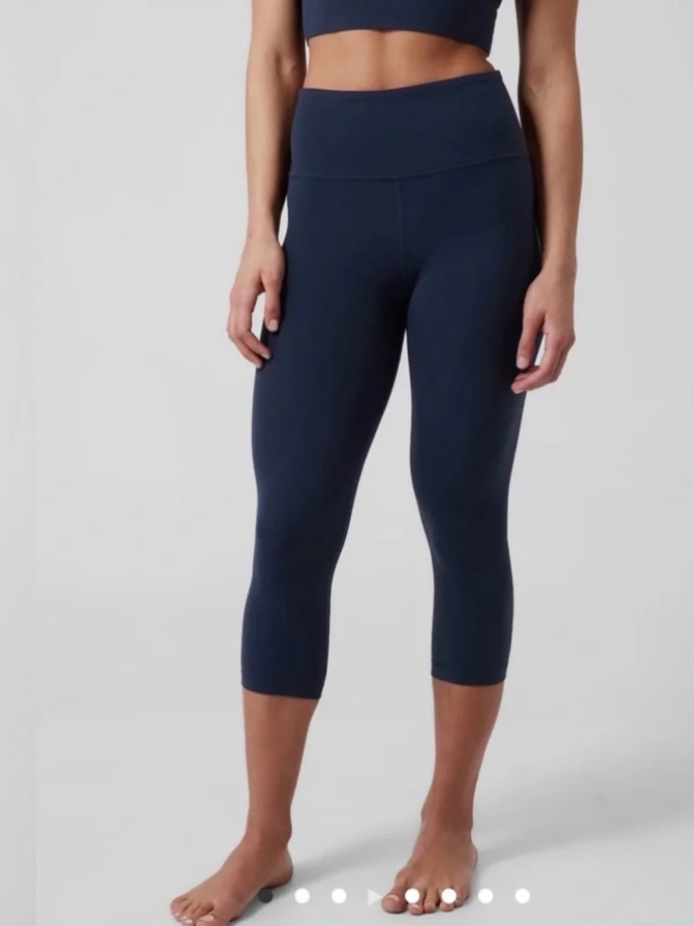 Athleta Salutation Stash Pocket II 7/8 Tight